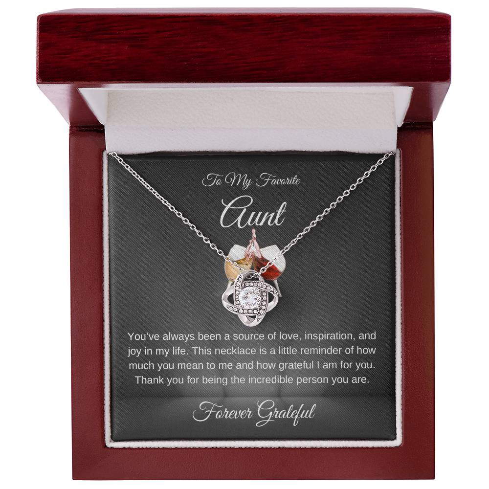 To My Favorite Aunt Necklace